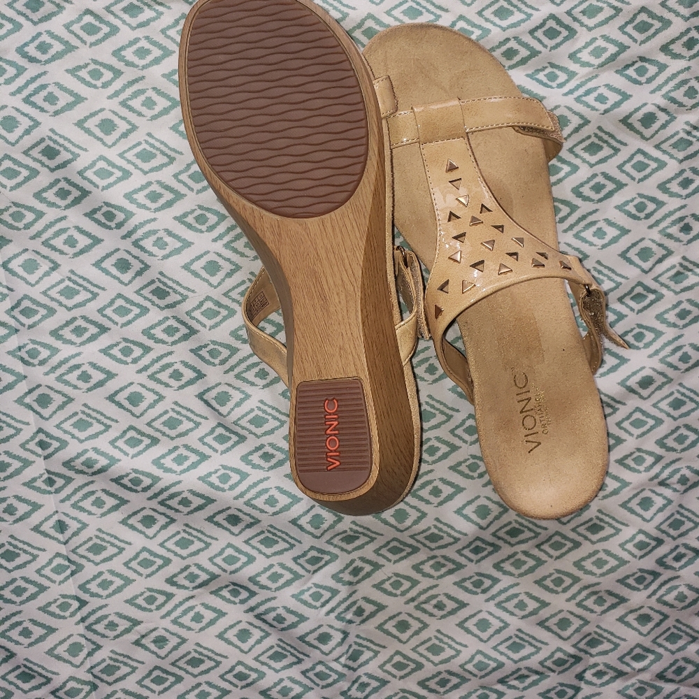 Vionic women's slide slippers